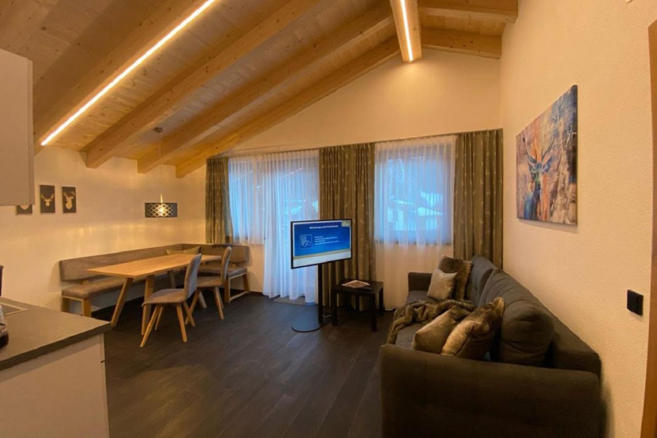 Апартаменты Haus Pitzi Санкт-Антон-ам-Арльберг Экстерьер фото